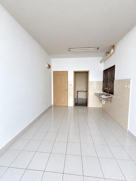 Apartment for Rent at Vista Impiana - Hanz Low - Kitchen - PropertyGuru.com.my