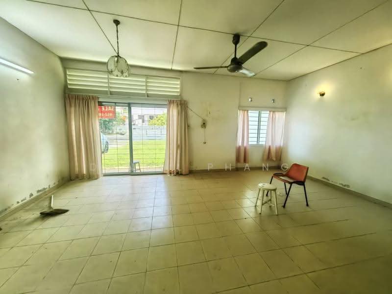 Semi-Detached House for Sale in Tanjung Bungah (Penang) - Daniel Phang - Living Room - PropertyGuru.com.my
