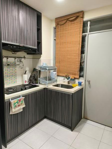Kediaman Servis untuk Dijual di Main Place Residence - Derrick Ang - Kitchen - PropertyGuru.com.my
