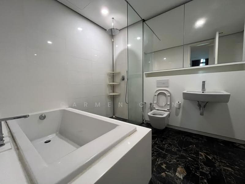 Kediaman Servis untuk Disewa di Arcoris Residences - Carmen Chin - Bathroom - PropertyGuru.com.my