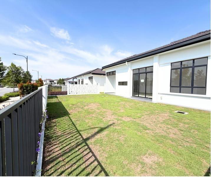 Semi-Detached House for Sale in Kuala Selangor (Selangor) - Ravin Judge - Exterior - PropertyGuru.com.my