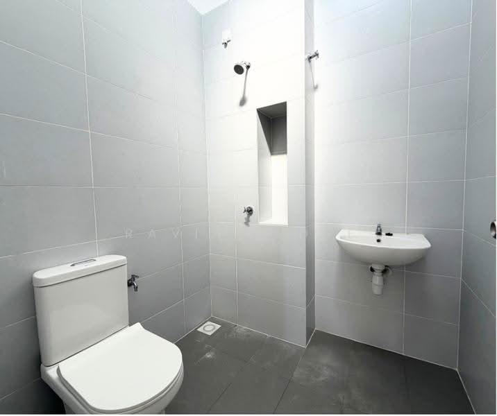 Semi-Detached House for Sale in Kuala Selangor (Selangor) - Ravin Judge - Bathroom - PropertyGuru.com.my