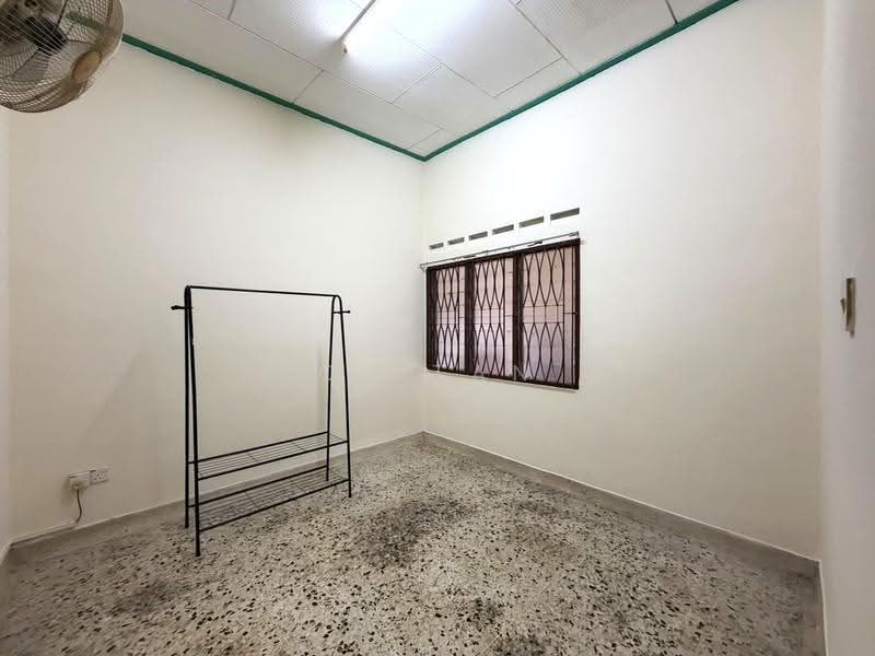 1-storey Terraced House for Rent in Taman Pelangi (Johor Bahru) - CS Tan - Interior - PropertyGuru.com.my