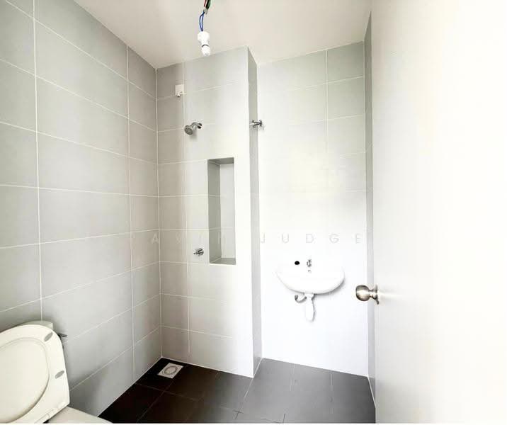 1-storey Terraced House for Sale in Eco Grandeur (Puncak Alam) - Ravin Judge - Bathroom - PropertyGuru.com.my