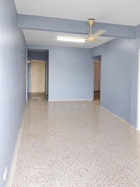 Pangsapuri untuk Dijual di Mutiara Court - Dr Shahril Nizam - Living Room - PropertyGuru.com.my