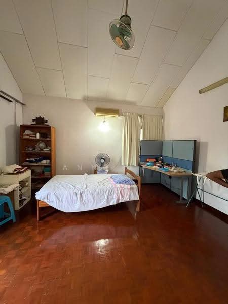 Semi-Detached House for Sale in Gelugor (Penang) - Anne Lee - Bedroom - PropertyGuru.com.my