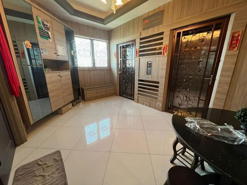 Kondominium untuk Dijual di The Clovers - Janice Ooi - Entrance - PropertyGuru.com.my