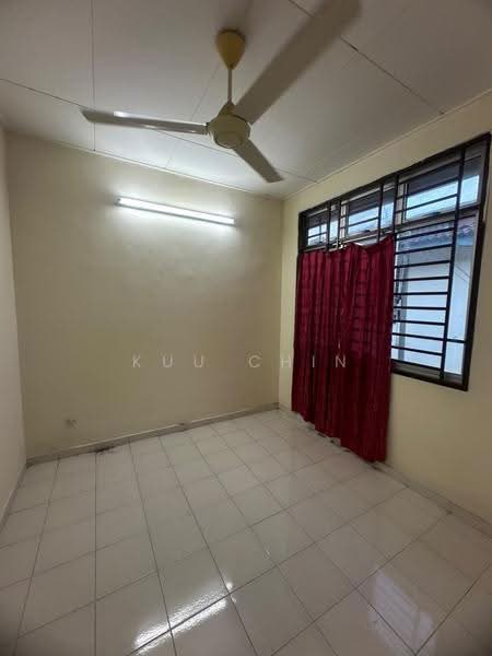 Rumah Teres 2-Tingkat untuk Dijual di Taman Lagenda Putra (Kulai) - Kuu Chin - PropertyGuru.com.my