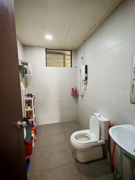 Kondominium untuk Dijual di Ken Rimba Condominium 1 - Allen Ang - Bathroom - PropertyGuru.com.my