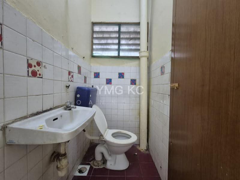 2-storey Terraced House for Sale in Shah Alam (Selangor) - Joanne Lim - Bathroom - PropertyGuru.com.my