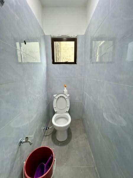 Rumah Flat untuk Dijual di Taman Flora Heights - Melinda Ee - Bathroom - PropertyGuru.com.my