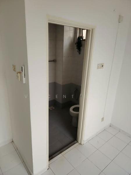 Condominium for Rent at Tiara Duta - Vincent Lee - Bathroom - PropertyGuru.com.my