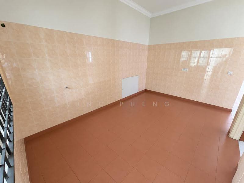 Semi-Detached House for Sale in Taman Merdeka Jaya (Batu Berendam) - Vinc Pheng - Kitchen - PropertyGuru.com.my