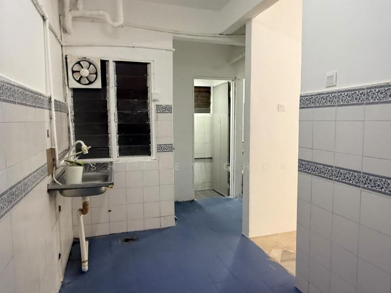 Pangsapuri untuk Dijual di Sri Anggerik 2 - Shirley Chua - Kitchen - PropertyGuru.com.my