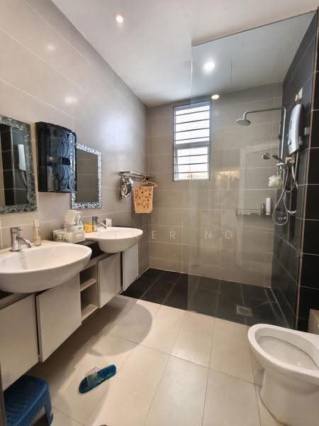 Rumah Teres 2-Tingkat untuk Dijual di Bandar Parklands (Klang) - Esther Ng - Bathroom - PropertyGuru.com.my