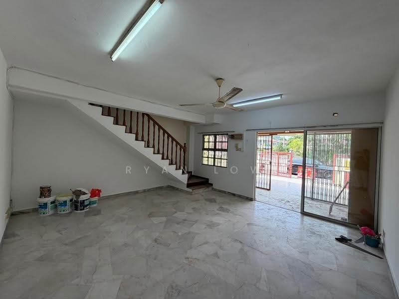Rumah Teres 2-Tingkat untuk Dijual di Pandan Indah (Ampang) - Ryan Low - Living Room - PropertyGuru.com.my