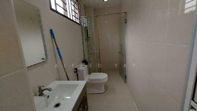 Rumah Banglo untuk Disewa di Kempas (Johor Bahru) - Alfred Yap - Bathroom - PropertyGuru.com.my