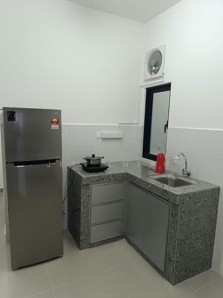 Kediaman Servis untuk Disewa di MKH Boulevard II - Jeff Cheah - Kitchen - PropertyGuru.com.my