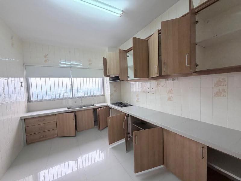 Kondominium untuk Disewa di 1 Persiaran Gurney - Emma Chan - Kitchen - PropertyGuru.com.my
