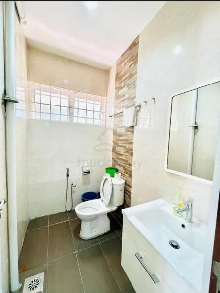 Semi-Detached House for Sale in Gelugor (Penang) - Sharon Khor - Bathroom - PropertyGuru.com.my
