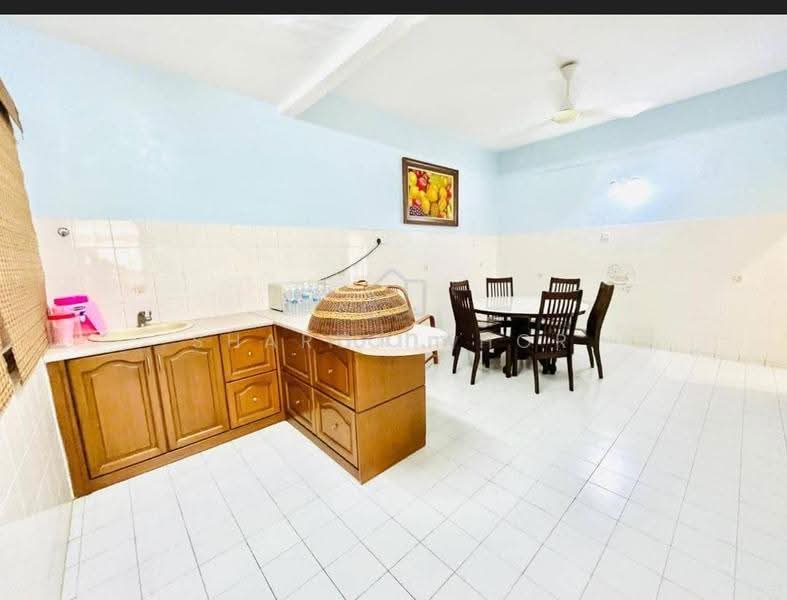 Semi-Detached House for Sale in Gelugor (Penang) - Sharon Khor - Kitchen - PropertyGuru.com.my