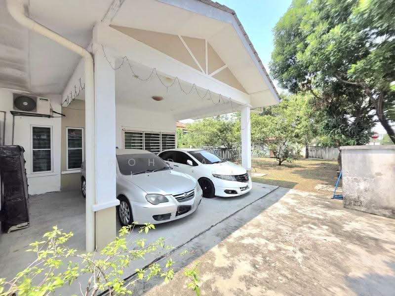 Rumah Berkembar untuk Dijual di Seksyen 29 (Shah Alam) - Mohd Aizat Saiful Bahri - Exterior - PropertyGuru.com.my