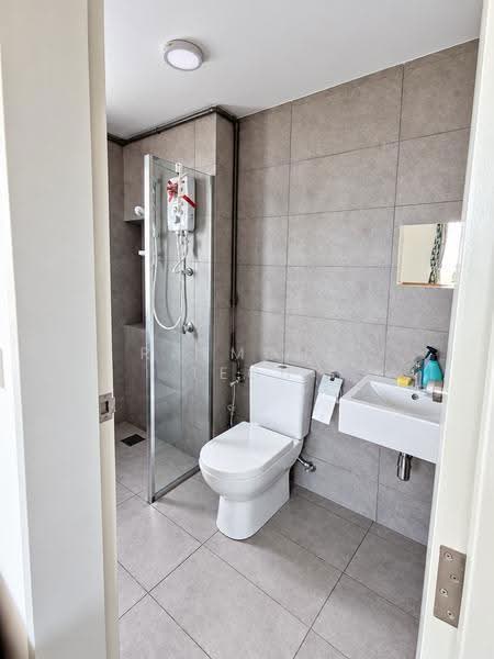 Kediaman Servis untuk Disewa di Sensasi @ Utropolis - Raymond Teoh - Bathroom - PropertyGuru.com.my