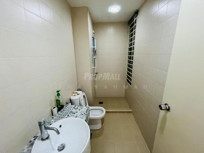 Condominium for Sale at Riana Green East - Rena Rahman - Bathroom - PropertyGuru.com.my