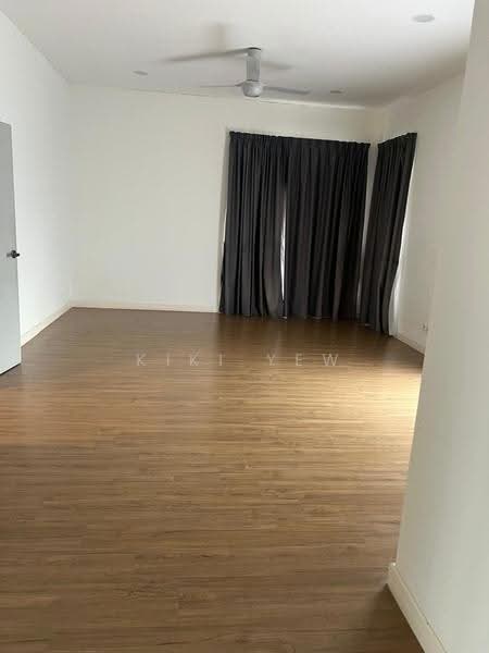 Rumah Berkembar untuk Disewa di Bandar Tropicana Aman (Telok Panglima Garang) - Kiki Yew - Living Room - PropertyGuru.com.my