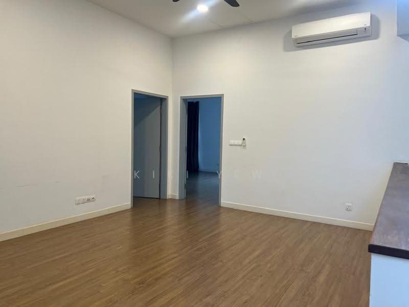 Rumah Berkembar untuk Disewa di Bandar Tropicana Aman (Telok Panglima Garang) - Kiki Yew - Living Room - PropertyGuru.com.my