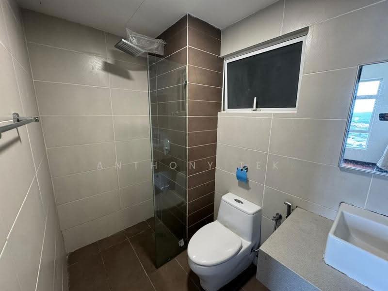 Condominium for Rent at Paraiso Residence @ The Earth - Anthony Tek - Bathroom - PropertyGuru.com.my