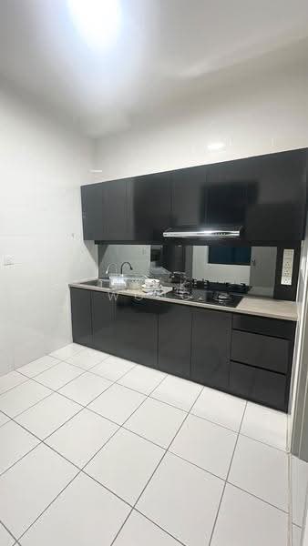 Kediaman Servis untuk Dijual di Sky Gardens Residences - Jack Wong - Kitchen - PropertyGuru.com.my