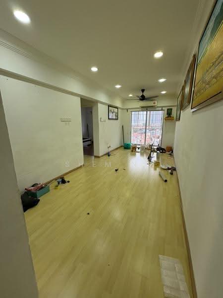 Kediaman Servis untuk Disewa di D'Clover Residences - Shem Ng - Living Room - PropertyGuru.com.my