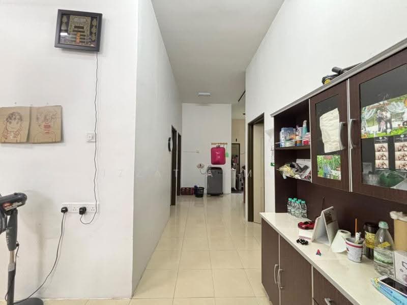 Semi-Detached House for Sale in Kuantan (Pahang) - Izzat Azman - Corridor - PropertyGuru.com.my
