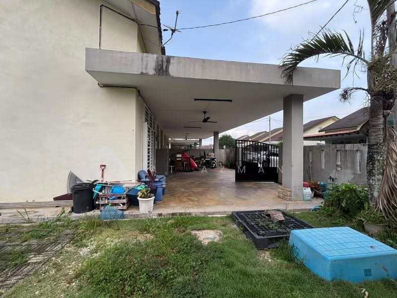 Semi-Detached House for Sale in Kuantan (Pahang) - Izzat Azman - Exterior - PropertyGuru.com.my
