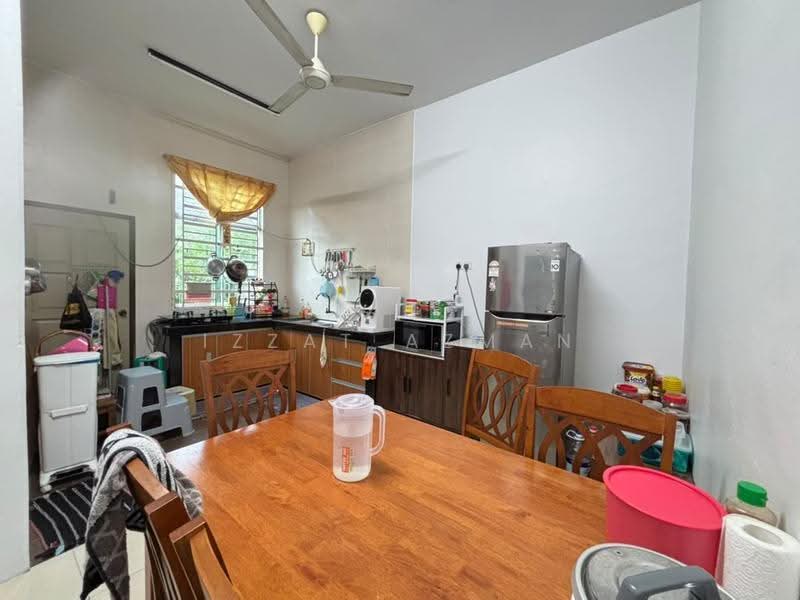 Semi-Detached House for Sale in Kuantan (Pahang) - Izzat Azman - Kitchen - PropertyGuru.com.my