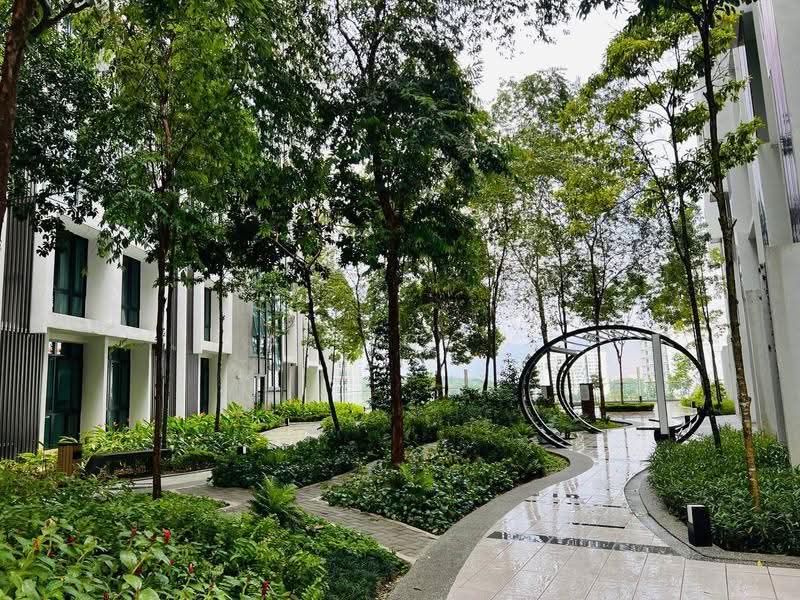 Service Residence for Sale at H2O Residences - Azizol . - PropertyGuru.com.my