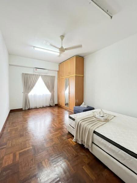 Condominium for Rent at Ridzuan Condominium - Shahshi T - Bedroom - PropertyGuru.com.my