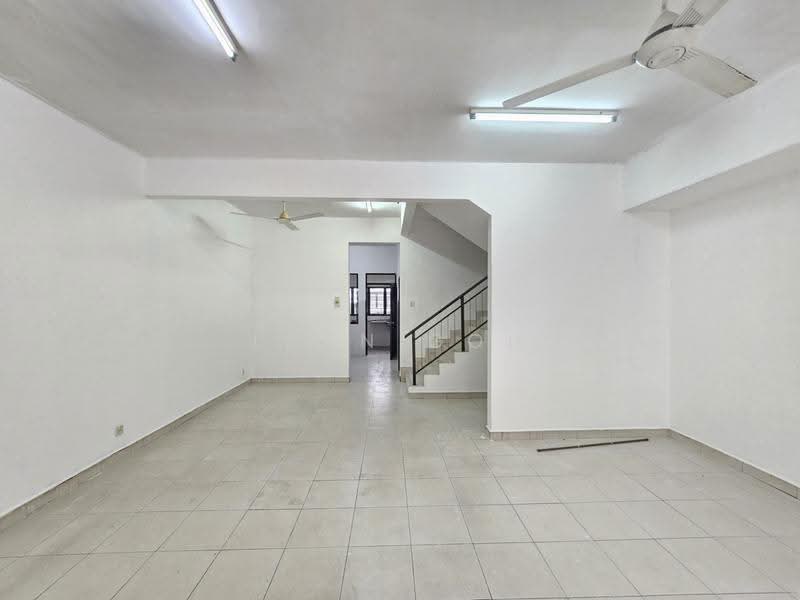 Terraced House for Sale in Bandar Puteri Klang (Klang) - Leon Goh - Living Room - PropertyGuru.com.my