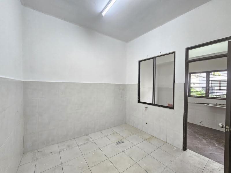 Terraced House for Sale in Bandar Puteri Klang (Klang) - Leon Goh - Kitchen - PropertyGuru.com.my