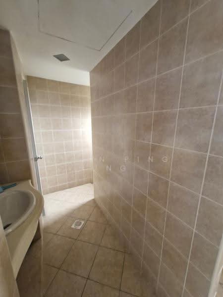 Terraced House for Sale in Desa Parkcity (Kuala Lumpur) - Chien Ping Ung - Bathroom - PropertyGuru.com.my