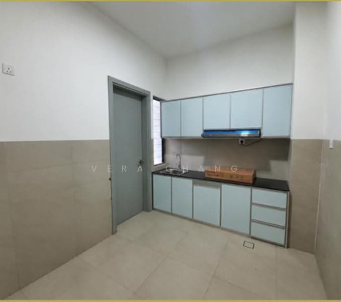 Rumah Berkembar untuk Disewa di Taman Molek (Johor Bahru) - Vera Chang - Kitchen - PropertyGuru.com.my