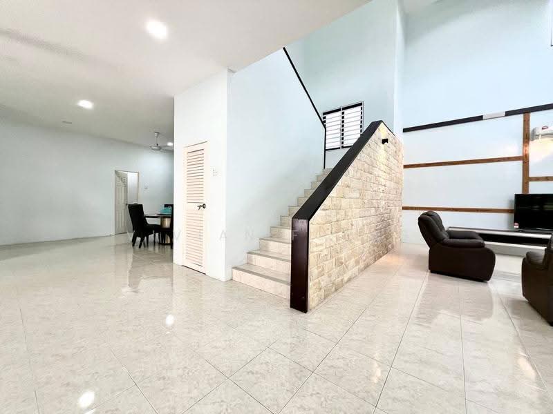 Rumah Banglo untuk Dijual di Ipoh (Perak) - Vivian Foong - Living Room - PropertyGuru.com.my
