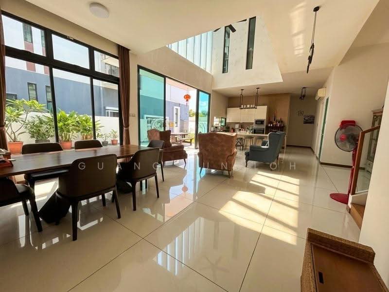 Rumah Banglo untuk Dijual di Masai (Johor) - Guang Jun Loh - Dining Room - PropertyGuru.com.my