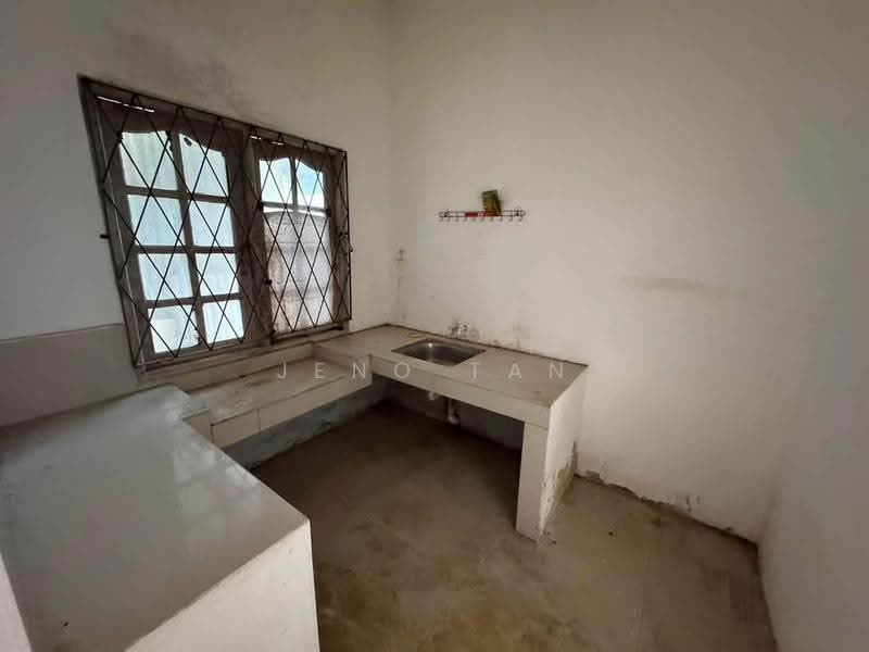 2-storey Terraced House for Sale in Serian (Sarawak) - Jeno Tan - Kitchen - PropertyGuru.com.my