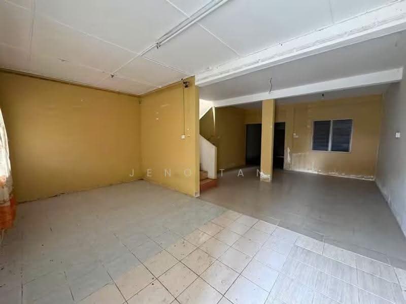 2-storey Terraced House for Sale in Serian (Sarawak) - Jeno Tan - Living Room - PropertyGuru.com.my