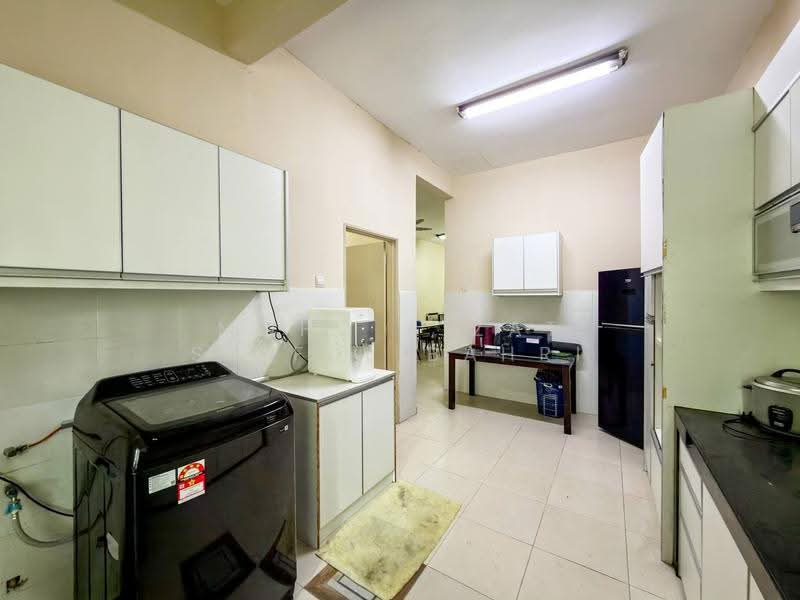 1-storey Terraced House for Sale in Taman Semenyih Permai (Semenyih) - Mohd Aizat Saiful Bahri - Kitchen - PropertyGuru.com.my