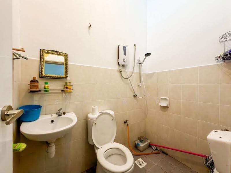 1-storey Terraced House for Sale in Taman Semenyih Permai (Semenyih) - Mohd Aizat Saiful Bahri - Bathroom - PropertyGuru.com.my