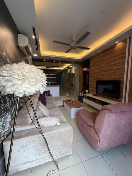 Kondominium untuk Disewa di Pearl Avenue - Hui Jing Low - Living Room - PropertyGuru.com.my