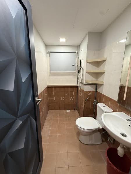 Kondominium untuk Disewa di Pearl Avenue - Hui Jing Low - Bathroom - PropertyGuru.com.my